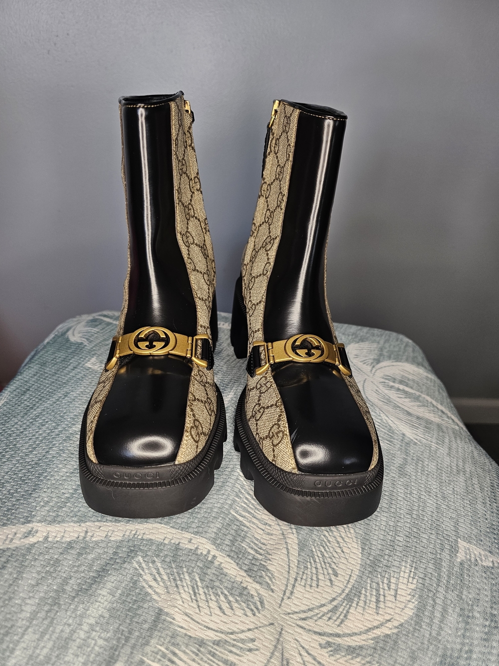 New W/Dust Bags Gucci Black & Beige GG Canvas Leather Booties w/Gold Hardware - Picture 1 of 7